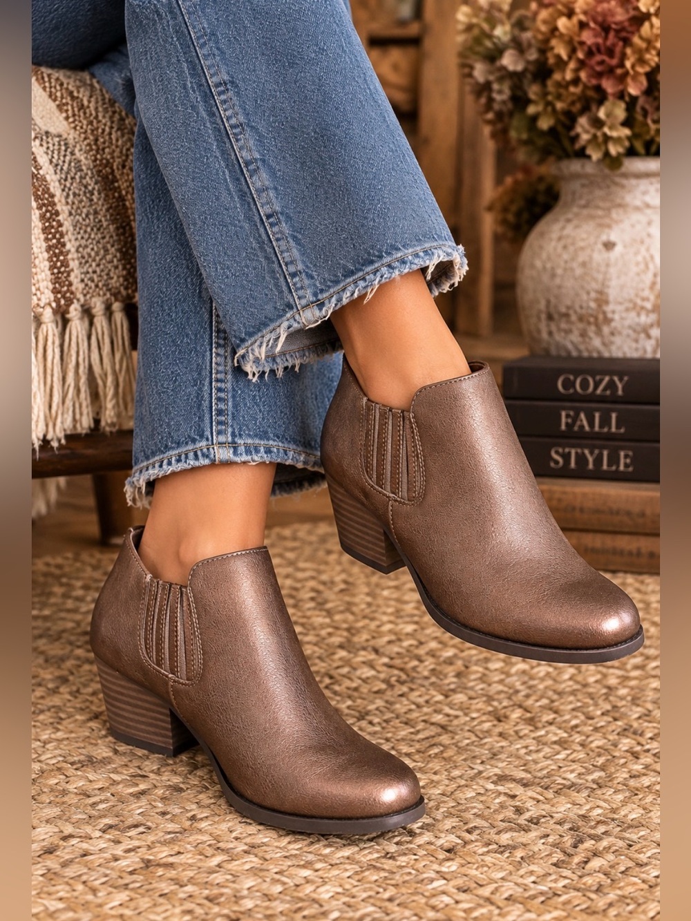 Baretraps Reaghan Booties Size 9W Bronze Brown Ankle Boots NWT Western Fall Boho